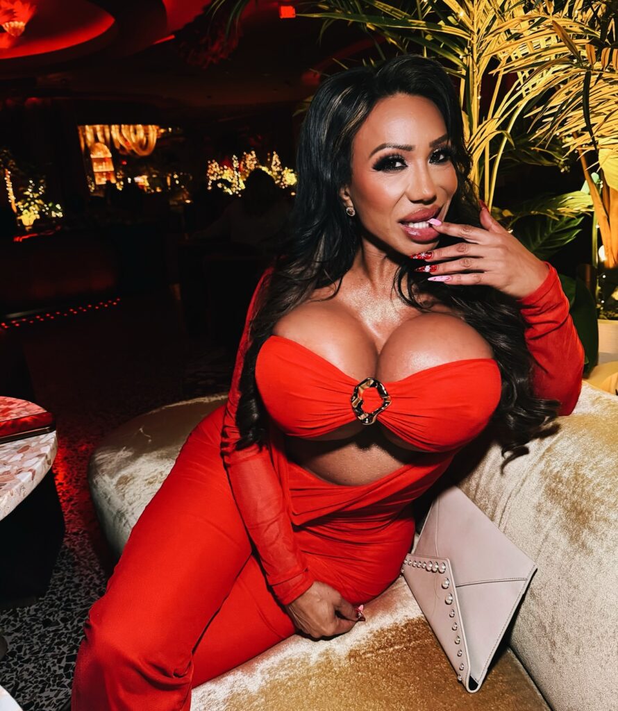 Ava Devine Biography, Age, Life, Height, Career & Net Worth 2026